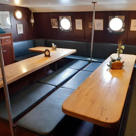 Alexander Von Humboldt - Schiff Hotel